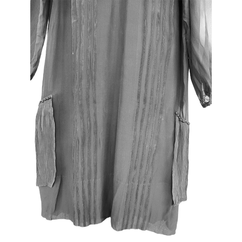 Vintage 1920s Flapper Dress - Picture 5 of 5